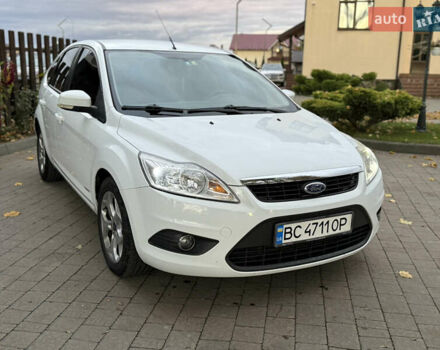 Белый Форд Фокус, объемом двигателя 1.56 л и пробегом 289 тыс. км за 4900 $, фото 6 на Automoto.ua