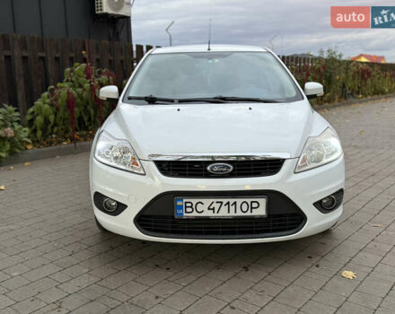 Белый Форд Фокус, объемом двигателя 1.56 л и пробегом 289 тыс. км за 4900 $, фото 4 на Automoto.ua