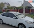Белый Форд Фокус, объемом двигателя 1.39 л и пробегом 530 тыс. км за 5000 $, фото 1 на Automoto.ua