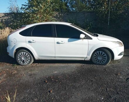 Білий Форд Фокус, об'ємом двигуна 1 л та пробігом 165 тис. км за 2100 $, фото 1 на Automoto.ua