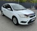 Белый Форд Фокус, объемом двигателя 1.4 л и пробегом 220 тыс. км за 4200 $, фото 2 на Automoto.ua