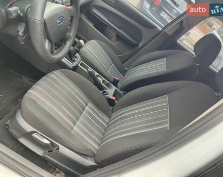 Белый Форд Фокус, объемом двигателя 1.39 л и пробегом 112 тыс. км за 5900 $, фото 8 на Automoto.ua