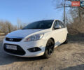 Белый Форд Фокус, объемом двигателя 1.6 л и пробегом 150 тыс. км за 5800 $, фото 1 на Automoto.ua