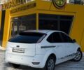 Белый Форд Фокус, объемом двигателя 0 л и пробегом 253 тыс. км за 5000 $, фото 4 на Automoto.ua