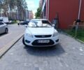 Белый Форд Фокус, объемом двигателя 1.6 л и пробегом 243 тыс. км за 4025 $, фото 1 на Automoto.ua
