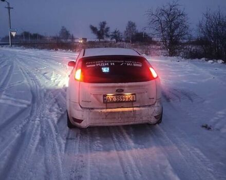 Білий Форд Фокус, об'ємом двигуна 1.39 л та пробігом 410 тис. км за 5500 $, фото 5 на Automoto.ua