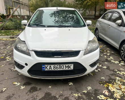 Форд Фокус 2010 в Киеве на Automoto.ua Белый Форд Фокус, объемом двигателя 1.57 л и пробегом 230 тыс. км за 2900 $, фото 1 на Automoto.ua