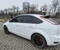 Белый Форд Фокус, объемом двигателя 1.6 л и пробегом 280 тыс. км за 4900 $, фото 1 на Automoto.ua