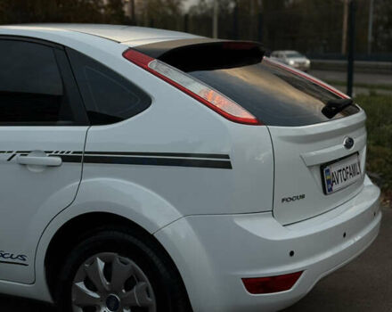 Белый Форд Фокус, объемом двигателя 1.6 л и пробегом 253 тыс. км за 5500 $, фото 23 на Automoto.ua