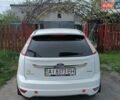 Белый Форд Фокус, объемом двигателя 1.39 л и пробегом 530 тыс. км за 5000 $, фото 2 на Automoto.ua