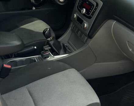 Белый Форд Фокус, объемом двигателя 2 л и пробегом 250 тыс. км за 6500 $, фото 11 на Automoto.ua