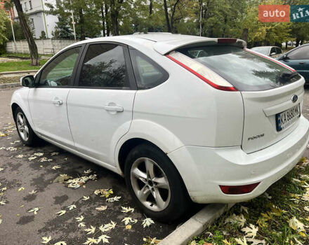 Форд Фокус 2010 в Киеве на Automoto.ua Белый Форд Фокус, объемом двигателя 1.57 л и пробегом 230 тыс. км за 2900 $, фото 2 на Automoto.ua