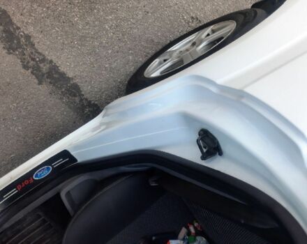 Белый Форд Фокус, объемом двигателя 1.6 л и пробегом 320 тыс. км за 5200 $, фото 7 на Automoto.ua