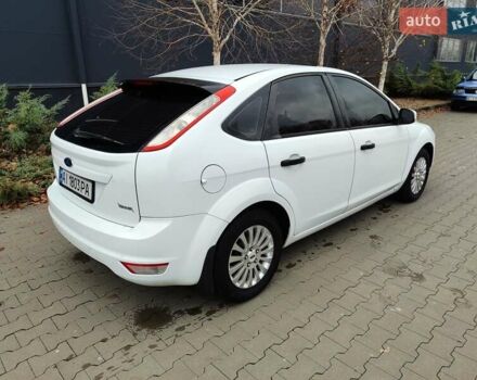 Белый Форд Фокус, объемом двигателя 1.39 л и пробегом 112 тыс. км за 5900 $, фото 4 на Automoto.ua