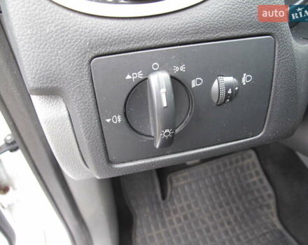 Белый Форд Фокус, объемом двигателя 1.39 л и пробегом 215 тыс. км за 5000 $, фото 17 на Automoto.ua