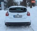 Белый Форд Фокус, объемом двигателя 1.6 л и пробегом 260 тыс. км за 8199 $, фото 3 на Automoto.ua