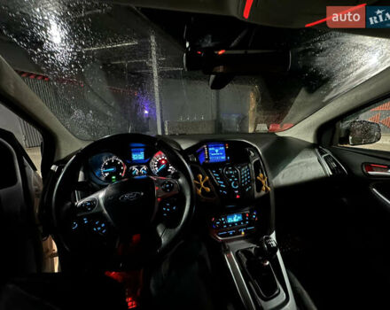 Белый Форд Фокус, объемом двигателя 1.6 л и пробегом 224 тыс. км за 6850 $, фото 10 на Automoto.ua