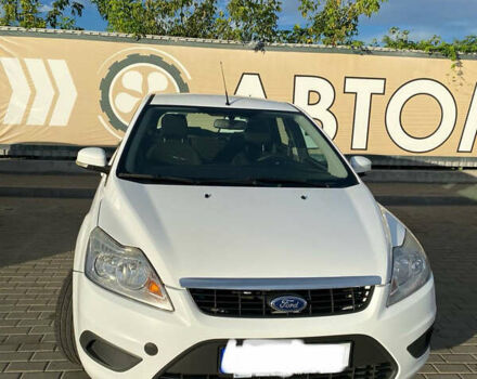 Белый Форд Фокус, объемом двигателя 1.4 л и пробегом 234 тыс. км за 6300 $, фото 4 на Automoto.ua