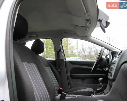 Белый Форд Фокус, объемом двигателя 1.39 л и пробегом 215 тыс. км за 5000 $, фото 35 на Automoto.ua