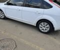 Белый Форд Фокус, объемом двигателя 1.8 л и пробегом 293 тыс. км за 6300 $, фото 1 на Automoto.ua