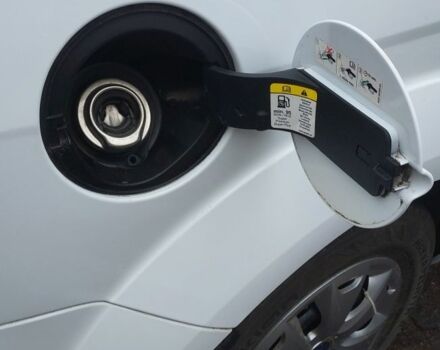 Белый Форд Фокус, объемом двигателя 1.4 л и пробегом 92 тыс. км за 8800 $, фото 16 на Automoto.ua