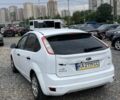 Белый Форд Фокус, объемом двигателя 1.4 л и пробегом 240 тыс. км за 3900 $, фото 5 на Automoto.ua