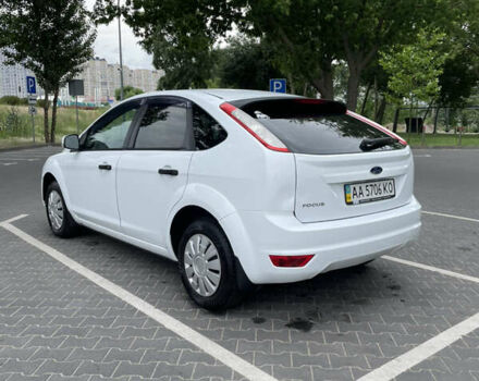Білий Форд Фокус, об'ємом двигуна 1.4 л та пробігом 325 тис. км за 5000 $, фото 18 на Automoto.ua