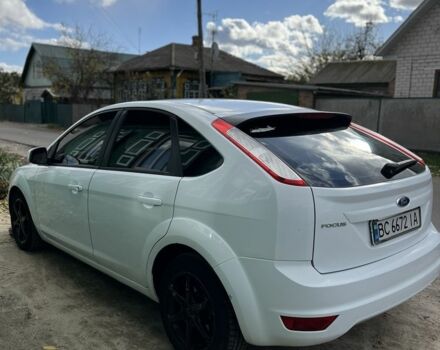 Белый Форд Фокус, объемом двигателя 1.6 л и пробегом 232 тыс. км за 5300 $, фото 4 на Automoto.ua