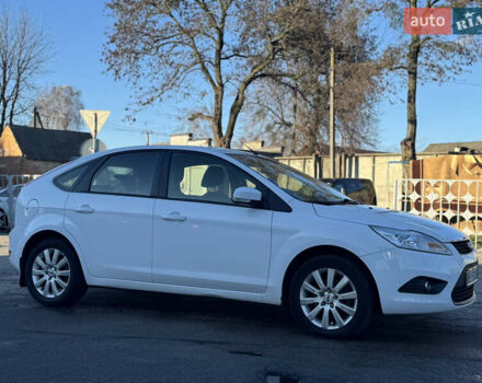 Белый Форд Фокус, объемом двигателя 1.6 л и пробегом 203 тыс. км за 5650 $, фото 6 на Automoto.ua