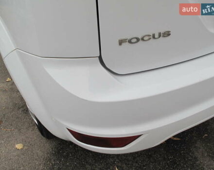 Белый Форд Фокус, объемом двигателя 1.39 л и пробегом 215 тыс. км за 5000 $, фото 41 на Automoto.ua