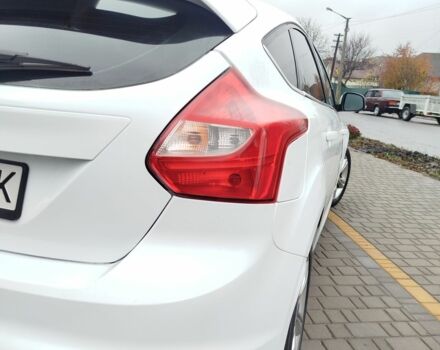 Белый Форд Фокус, объемом двигателя 1.6 л и пробегом 266 тыс. км за 6999 $, фото 8 на Automoto.ua