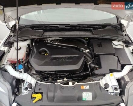 Білий Форд Фокус, об'ємом двигуна 1.6 л та пробігом 266 тис. км за 6999 $, фото 35 на Automoto.ua