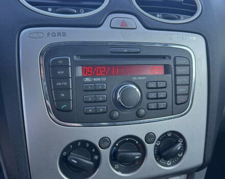 Белый Форд Фокус, объемом двигателя 1.6 л и пробегом 203 тыс. км за 5650 $, фото 15 на Automoto.ua