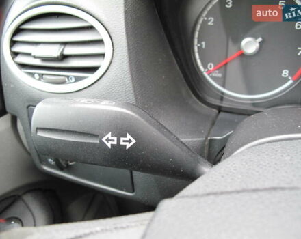 Белый Форд Фокус, объемом двигателя 1.39 л и пробегом 215 тыс. км за 5000 $, фото 52 на Automoto.ua