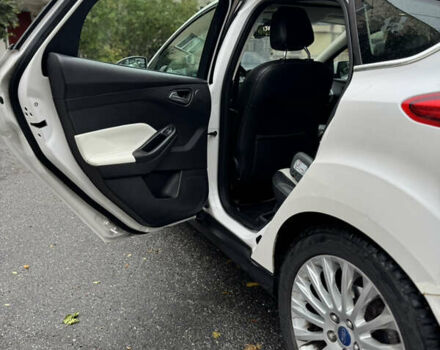 Форд Фокус 2011 в Виннице на Automoto.ua Белый Форд Фокус, объемом двигателя 2 л и пробегом 175 тыс. км за 7500 $, фото 9 на Automoto.ua