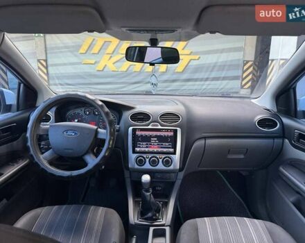 Белый Форд Фокус, объемом двигателя 1.4 л и пробегом 200 тыс. км за 4600 $, фото 13 на Automoto.ua