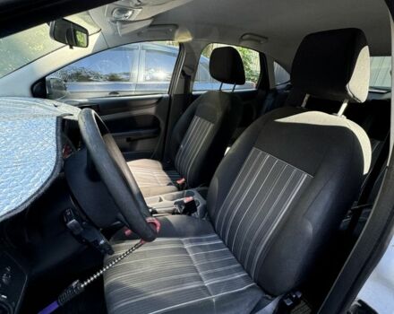 Білий Форд Фокус, об'ємом двигуна 1.4 л та пробігом 215 тис. км за 4500 $, фото 11 на Automoto.ua