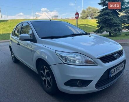 Белый Форд Фокус, объемом двигателя 1.4 л и пробегом 200 тыс. км за 4600 $, фото 5 на Automoto.ua