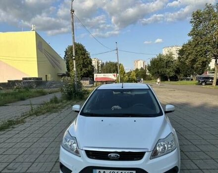 Белый Форд Фокус, объемом двигателя 1.4 л и пробегом 90 тыс. км за 6900 $, фото 2 на Automoto.ua