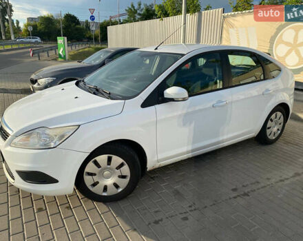 Белый Форд Фокус, объемом двигателя 1.4 л и пробегом 234 тыс. км за 6300 $, фото 5 на Automoto.ua