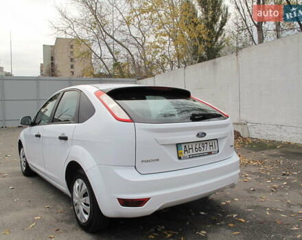 Белый Форд Фокус, объемом двигателя 1.39 л и пробегом 215 тыс. км за 5000 $, фото 4 на Automoto.ua