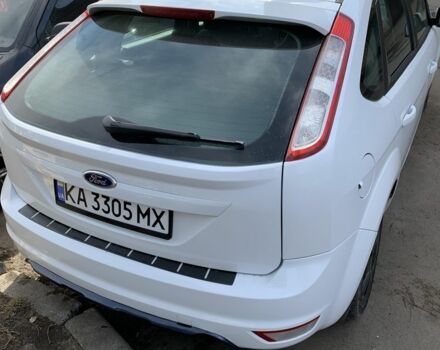 Белый Форд Фокус, объемом двигателя 1.4 л и пробегом 150 тыс. км за 4800 $, фото 8 на Automoto.ua