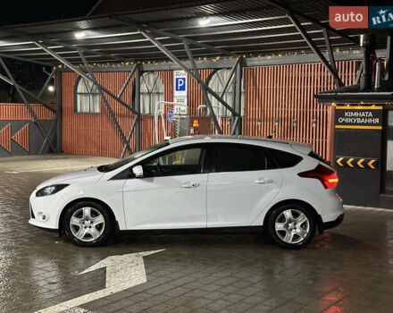 Белый Форд Фокус, объемом двигателя 1.6 л и пробегом 224 тыс. км за 6850 $, фото 5 на Automoto.ua