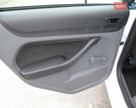 Белый Форд Фокус, объемом двигателя 1.39 л и пробегом 215 тыс. км за 5000 $, фото 22 на Automoto.ua