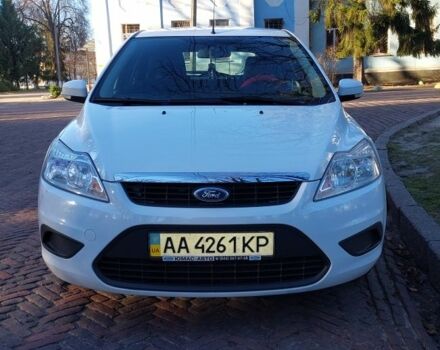 Белый Форд Фокус, объемом двигателя 1.4 л и пробегом 92 тыс. км за 8800 $, фото 2 на Automoto.ua