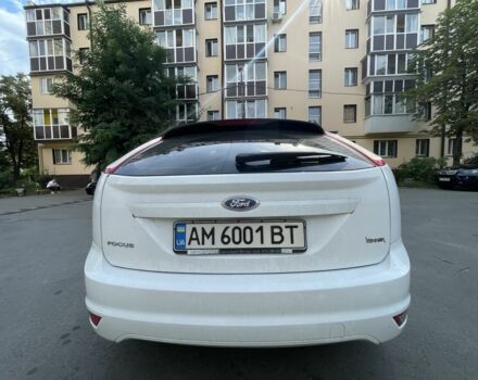 Белый Форд Фокус, объемом двигателя 1.4 л и пробегом 213 тыс. км за 5300 $, фото 1 на Automoto.ua