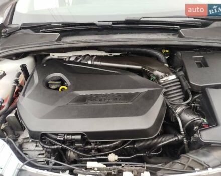 Білий Форд Фокус, об'ємом двигуна 1.6 л та пробігом 266 тис. км за 6999 $, фото 34 на Automoto.ua