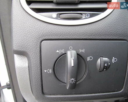 Белый Форд Фокус, объемом двигателя 1.39 л и пробегом 215 тыс. км за 5000 $, фото 48 на Automoto.ua