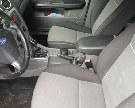 Белый Форд Фокус, объемом двигателя 1.6 л и пробегом 220 тыс. км за 5500 $, фото 3 на Automoto.ua