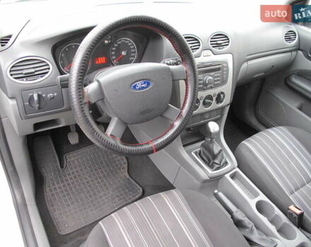 Белый Форд Фокус, объемом двигателя 1.39 л и пробегом 215 тыс. км за 5000 $, фото 16 на Automoto.ua